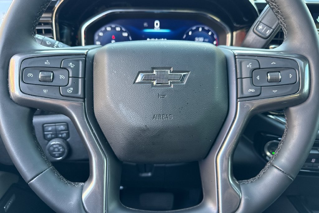 Used 2025 Chevrolet Silverado 2500 ZR2 w/ Technology Package AWD/4WD image 27