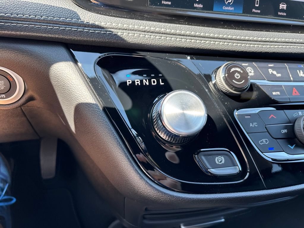 New 2027 Chrysler Pacifica Select FWD image 42