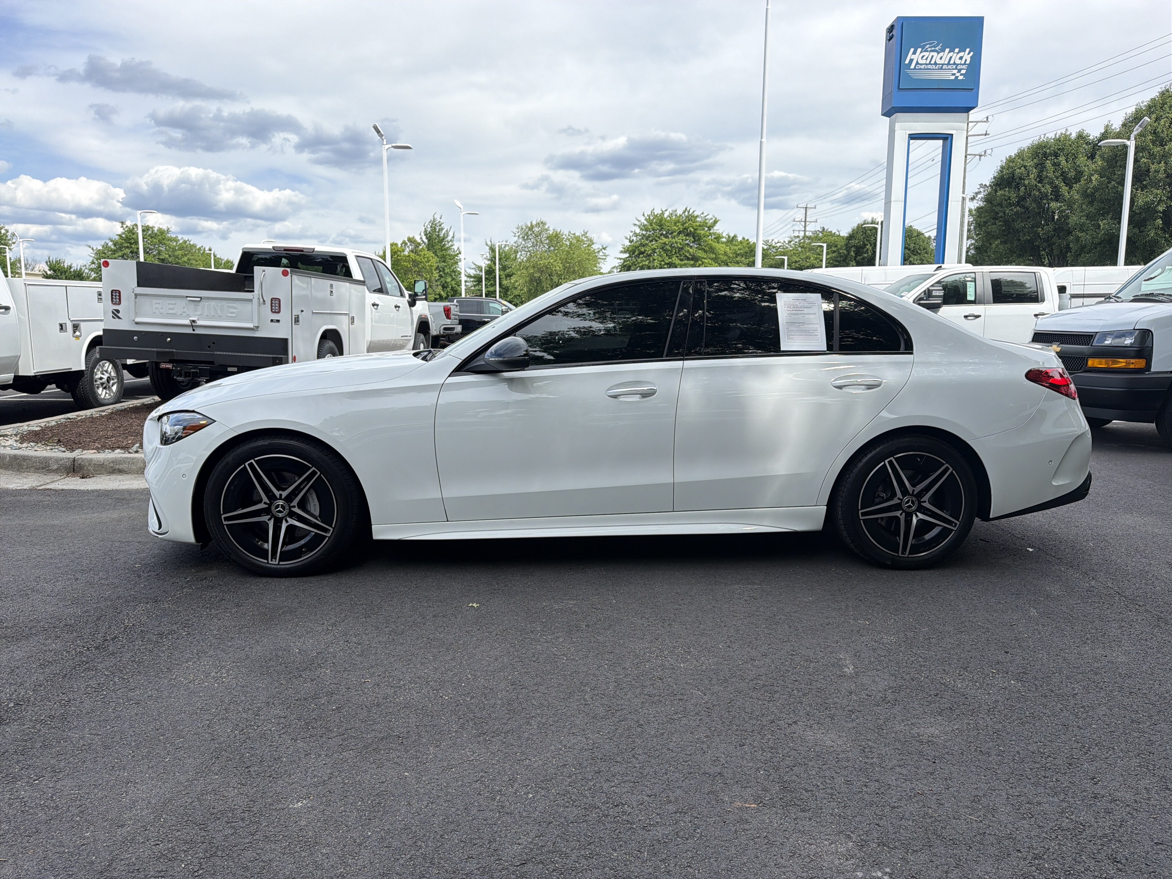 Used 2025 Mercedes-Benz C 300 4MATIC Sedan image 7