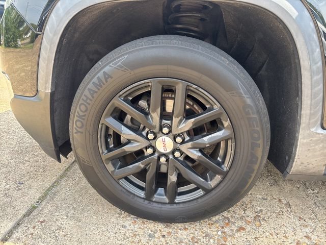 Used 2019 GMC Acadia SLT w/ LPO, Black Accent Package AWD/4WD image 30