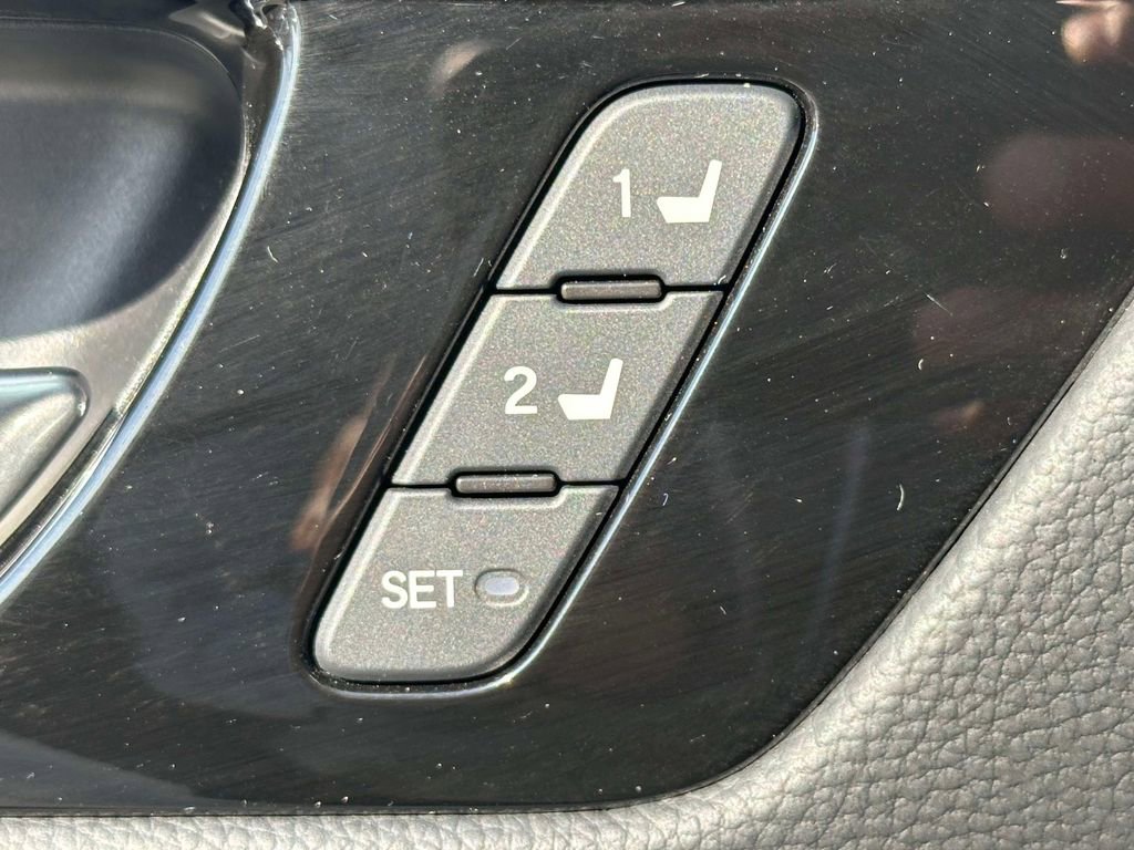 Used 2024 Honda CR-V EX-L image 25