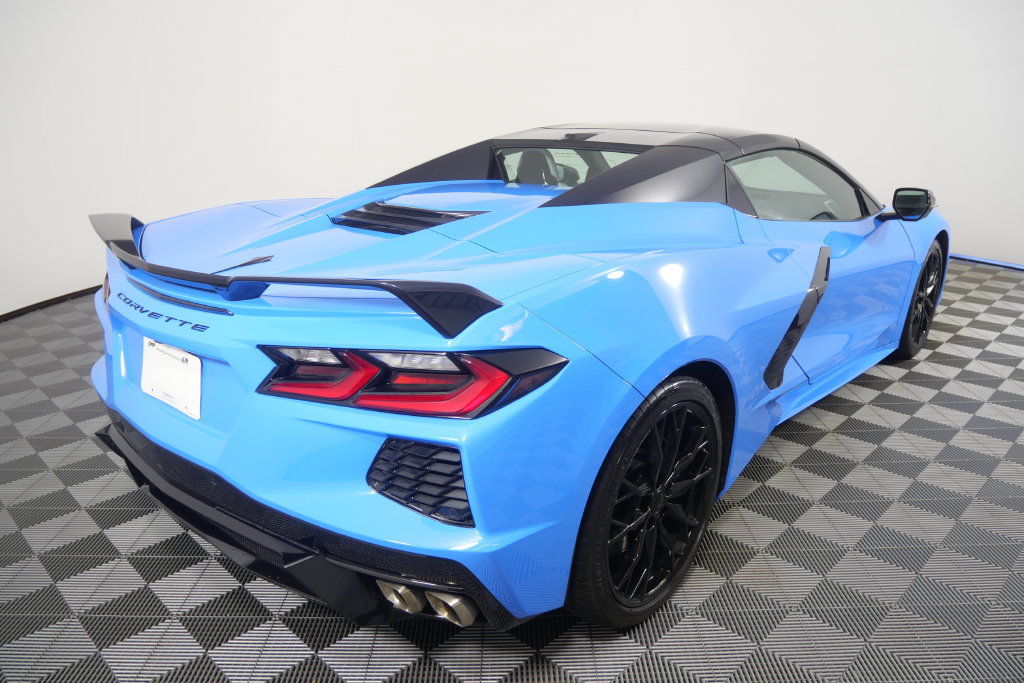 Used 2024 Chevrolet Corvette Stingray Preferred Conv w/ Z51 Performance Package RWD image 6