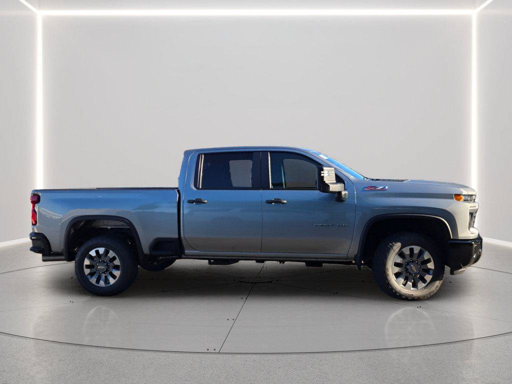 New 2026 Chevrolet Silverado 2500 Custom w/ Custom Value Package AWD/4WD image 4