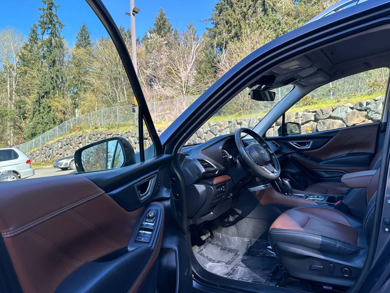 Certified 2023 Subaru Forester Touring AWD/4WD image 17