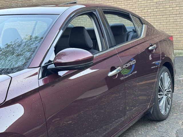 Used 2024 Nissan Altima 2.5 SL image 31