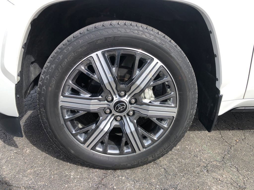 Used 2023 Toyota Sequoia Capstone image 14