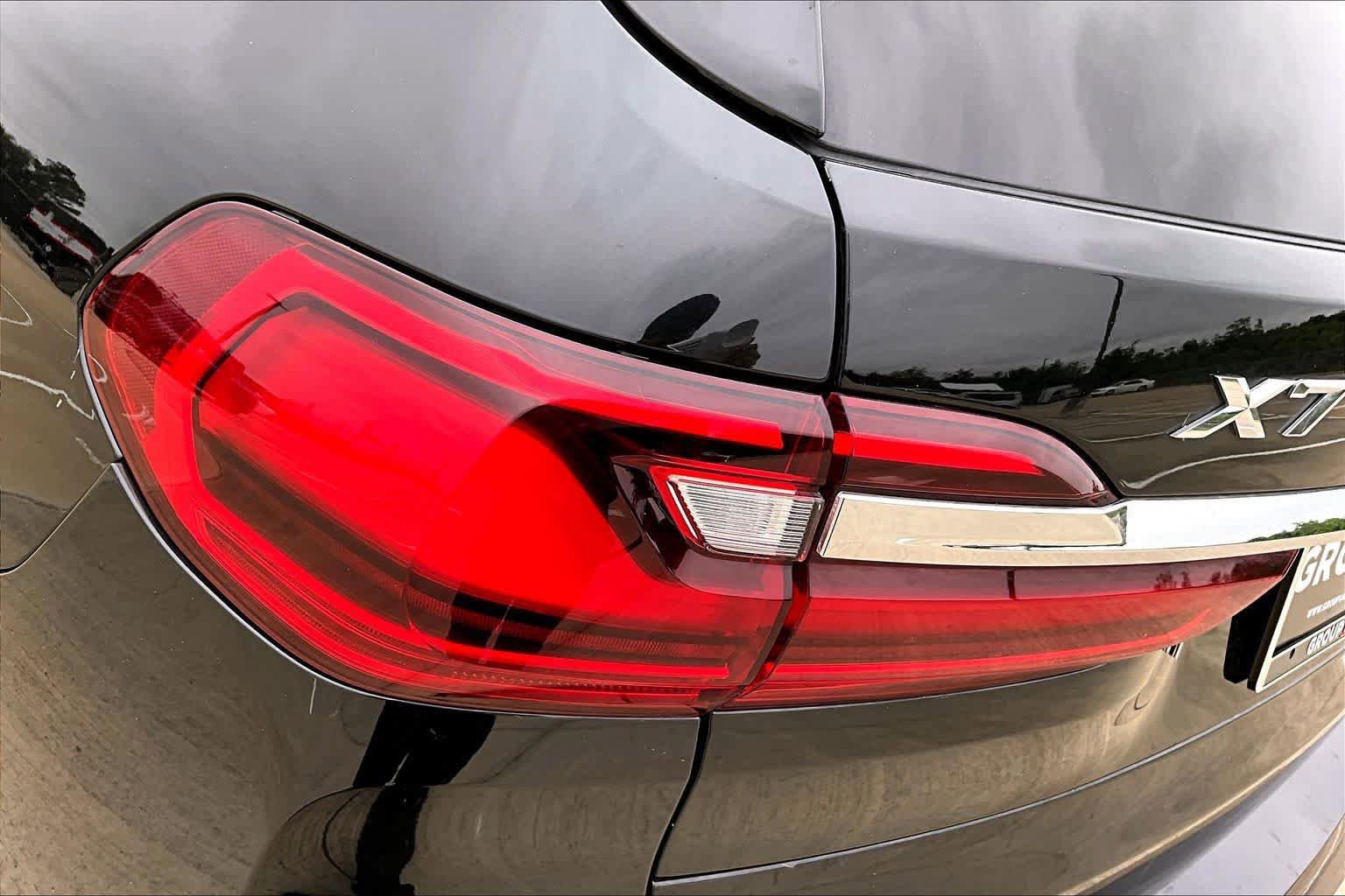 Used 2020 BMW X7 xDrive40i w/ Executive Package AWD/4WD image 27