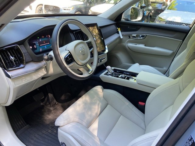 New 2026 Volvo XC90 B6 Ultra w/ Lounge Package image 10