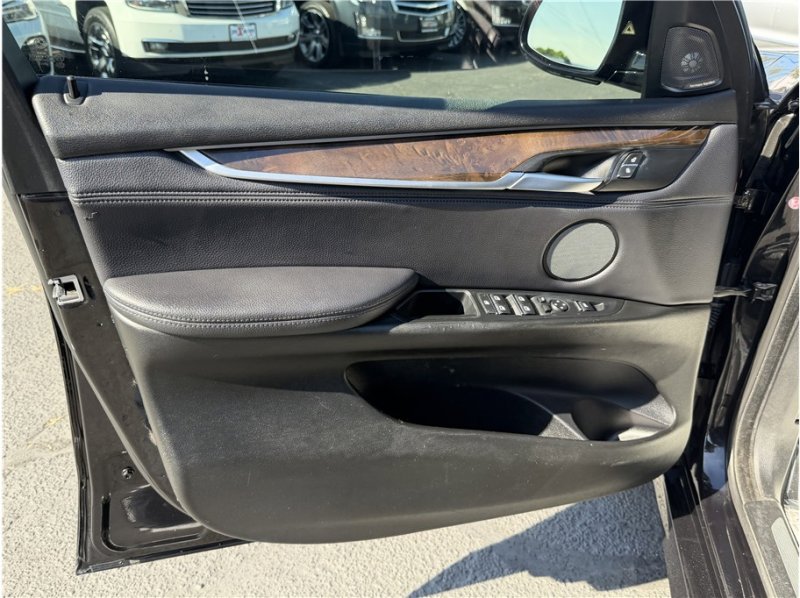 Used 2017 BMW X5 xDrive35i image 16