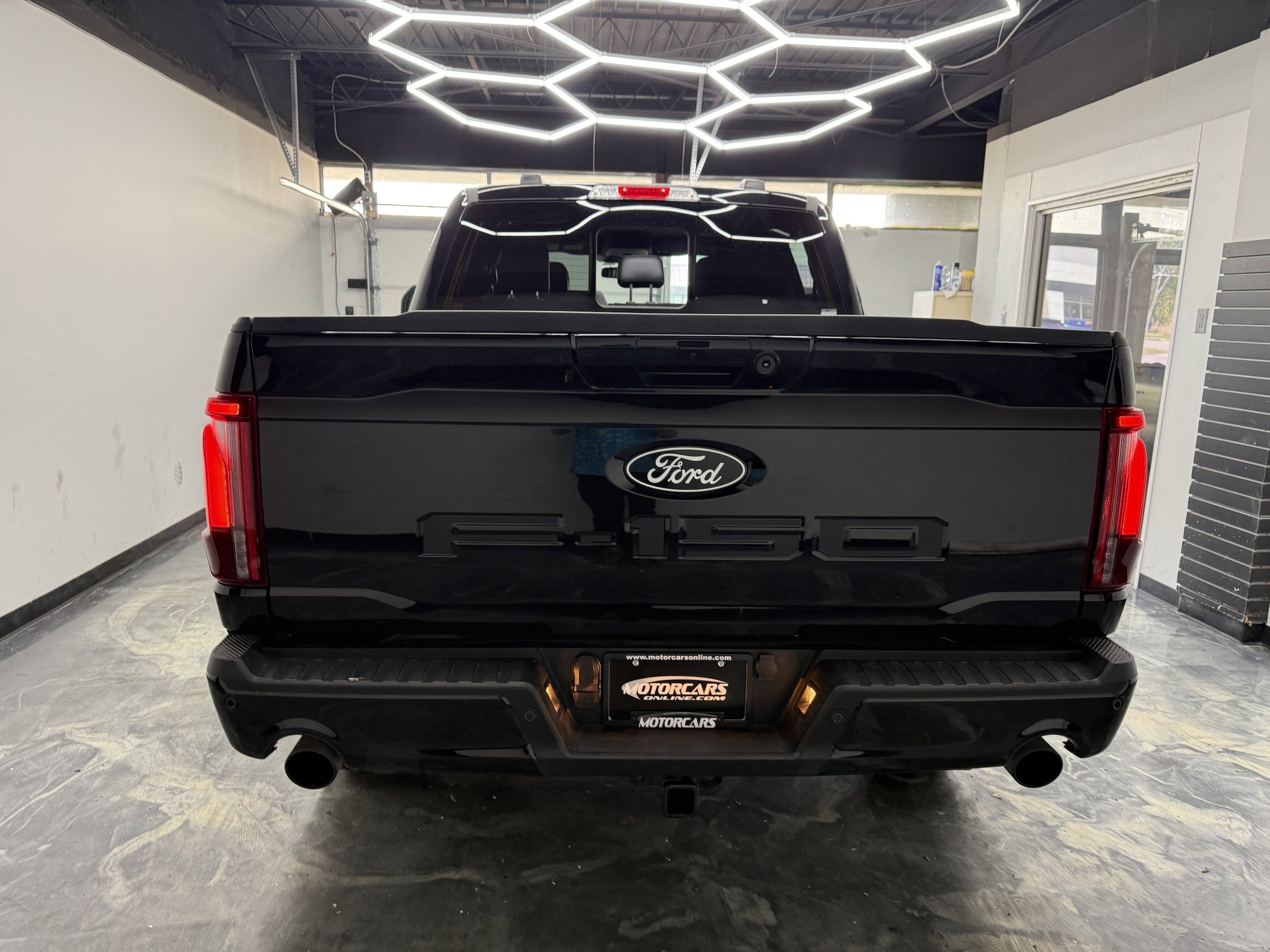 Used 2024 Ford F150 Lariat w/ Equipment Group 502A High AWD/4WD image 4