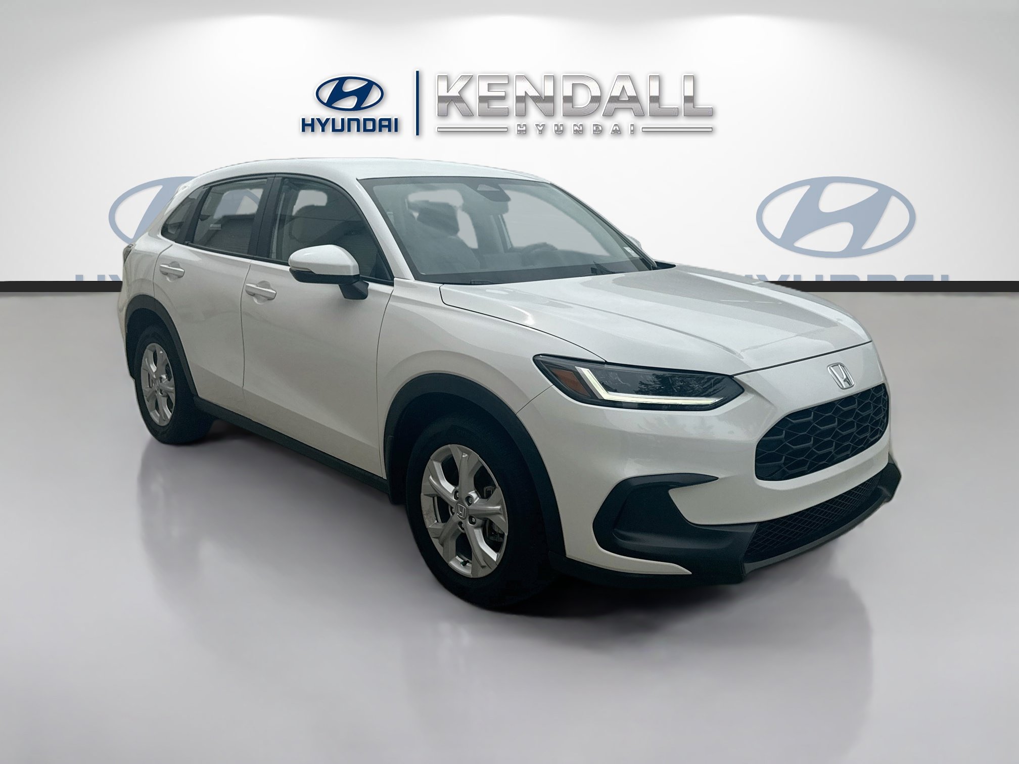Used 2025 Honda HR-V LX image 1