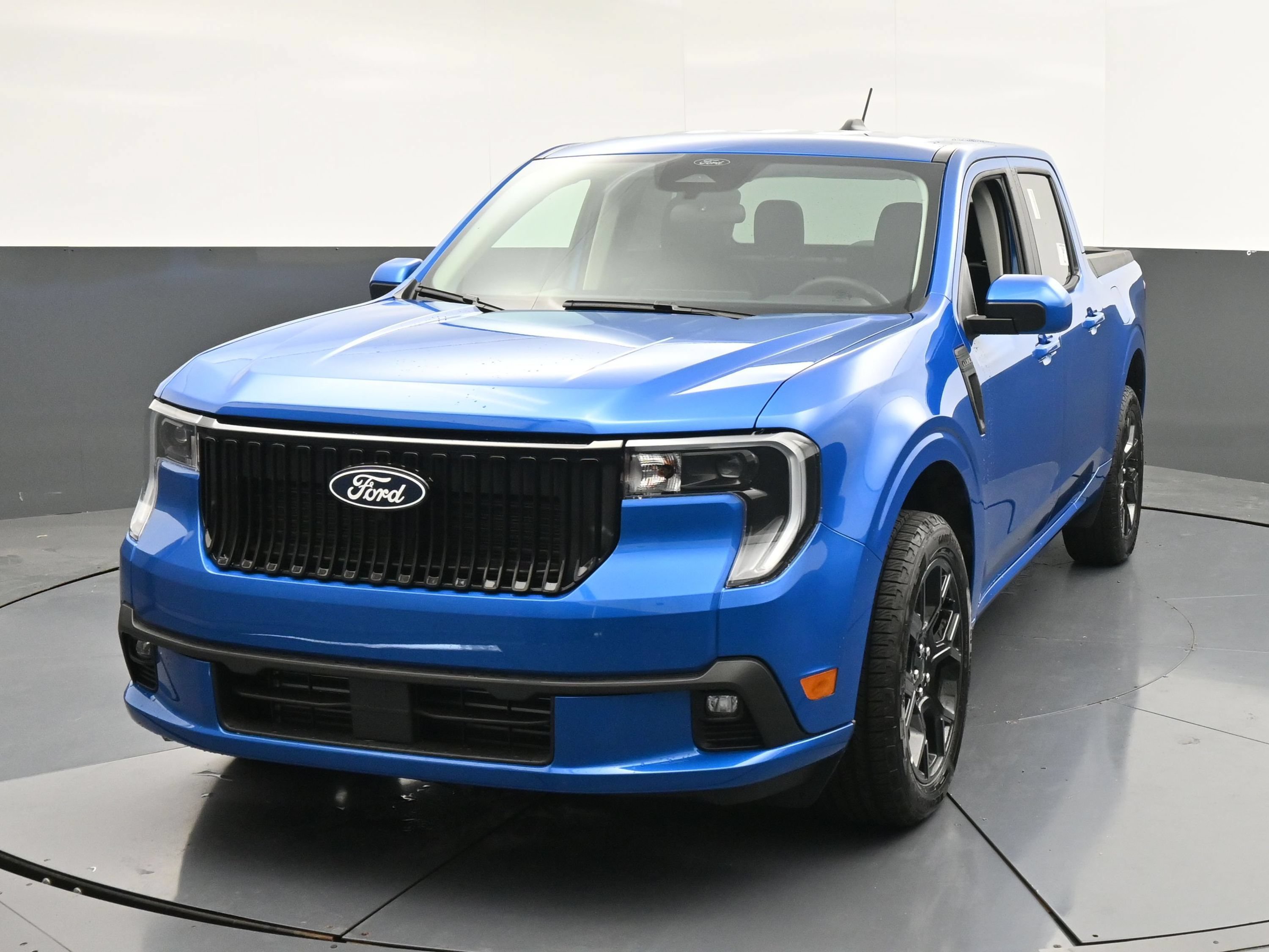 New 2026 Ford Maverick Lobo AWD/4WD image 1