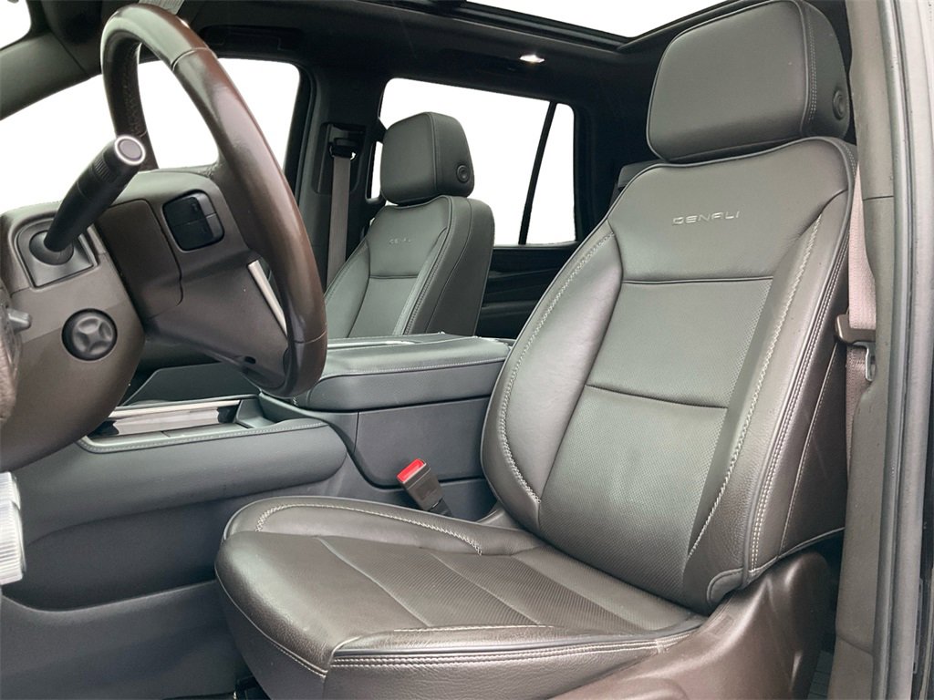 Used 2022 GMC Yukon Denali image 28