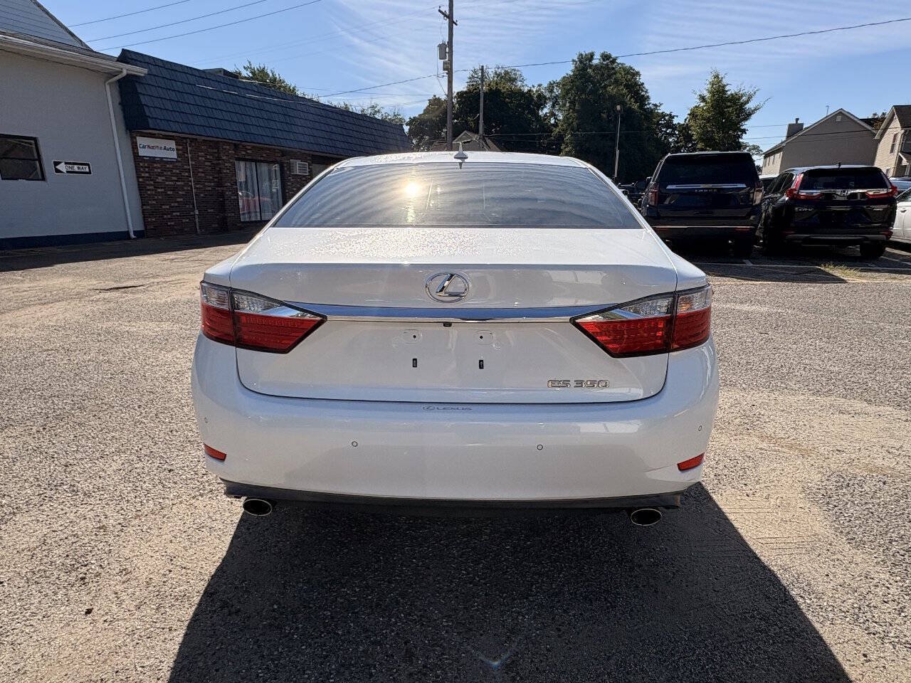 Used 2014 Lexus ES 350 w/ Luxury Package FWD image 9