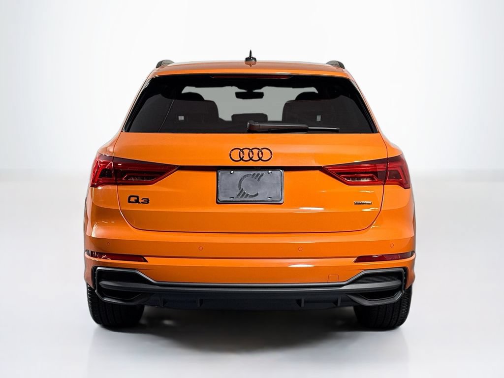 Used 2025 Audi Q3 2.0T Premium w/ Convenience Package AWD/4WD image 4