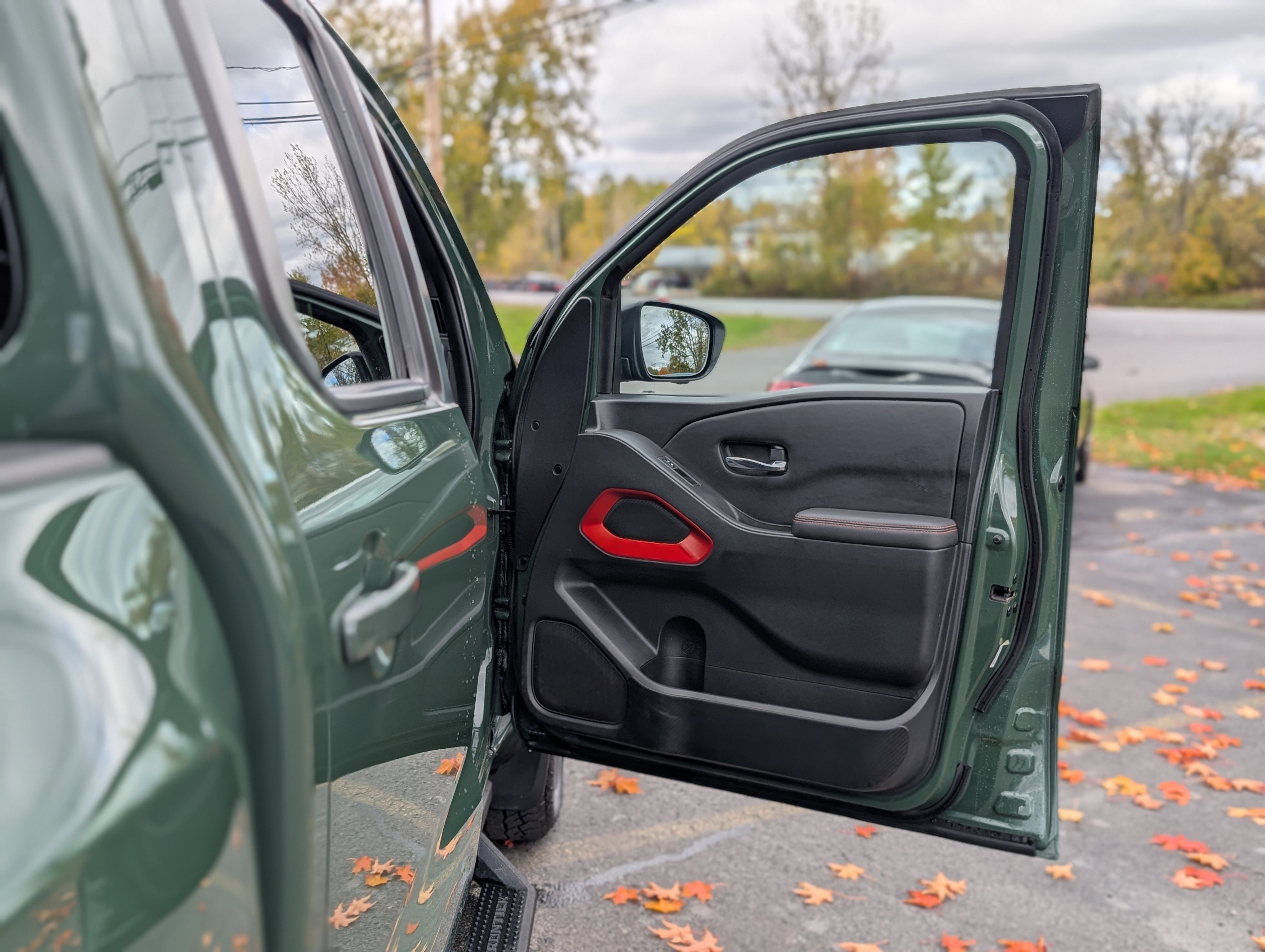 Used 2023 Nissan Frontier PRO-4X w/ Pro Convenience Package image 47