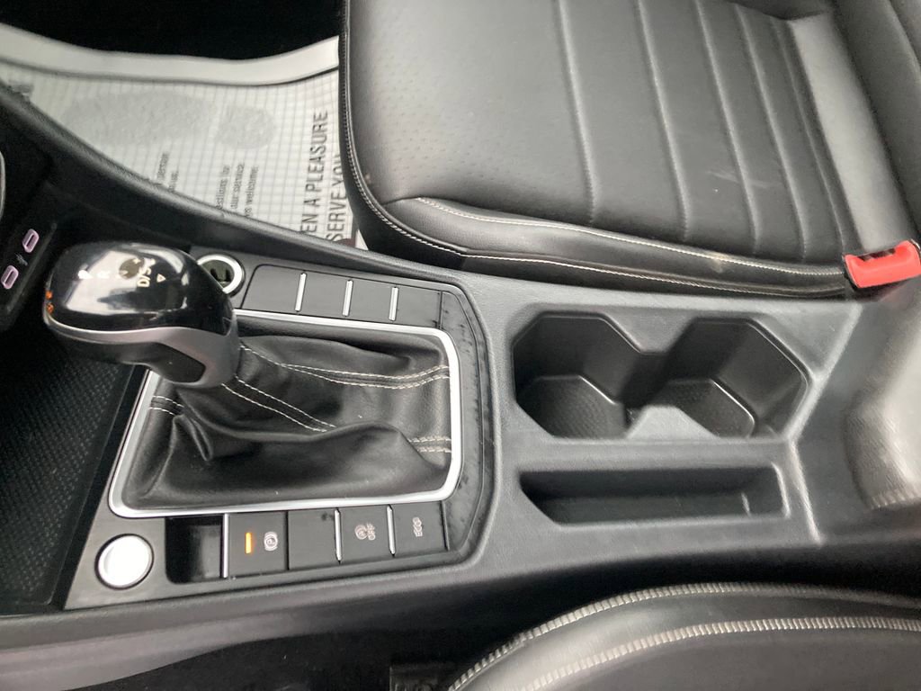 Used 2023 Volkswagen Jetta SE image 28