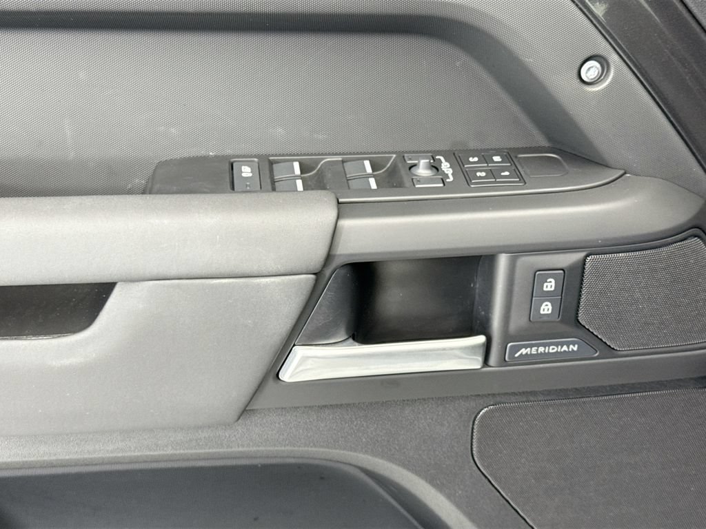 Certified 2026 Land Rover Defender 110 S AWD/4WD image 22