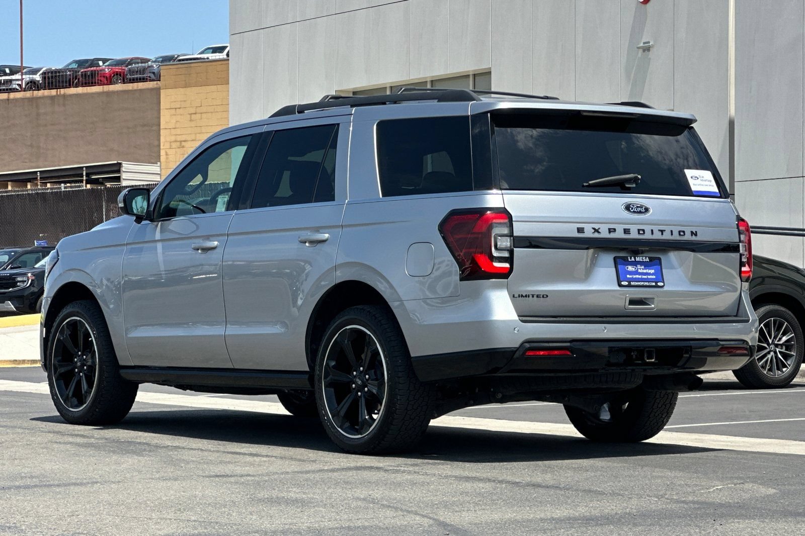 Certified 2022 Ford Expedition Limited AWD/4WD image 5
