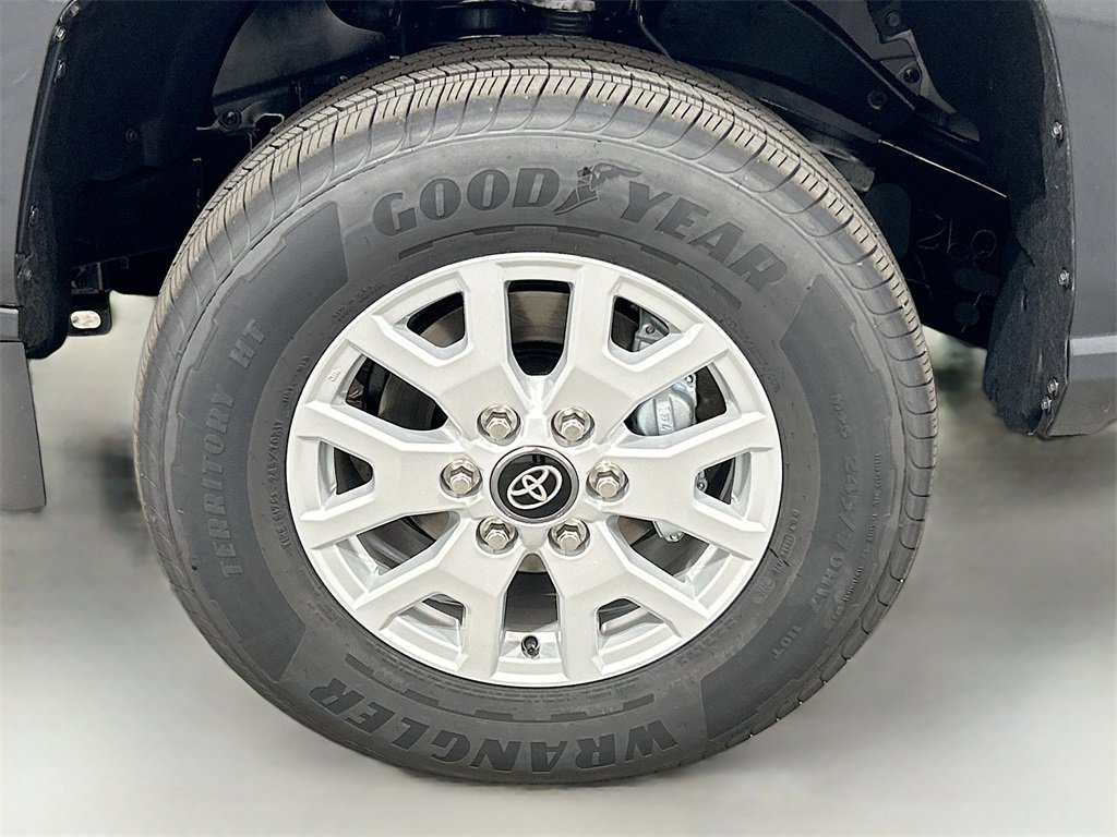 New 2025 Toyota Tacoma SR5 image 9