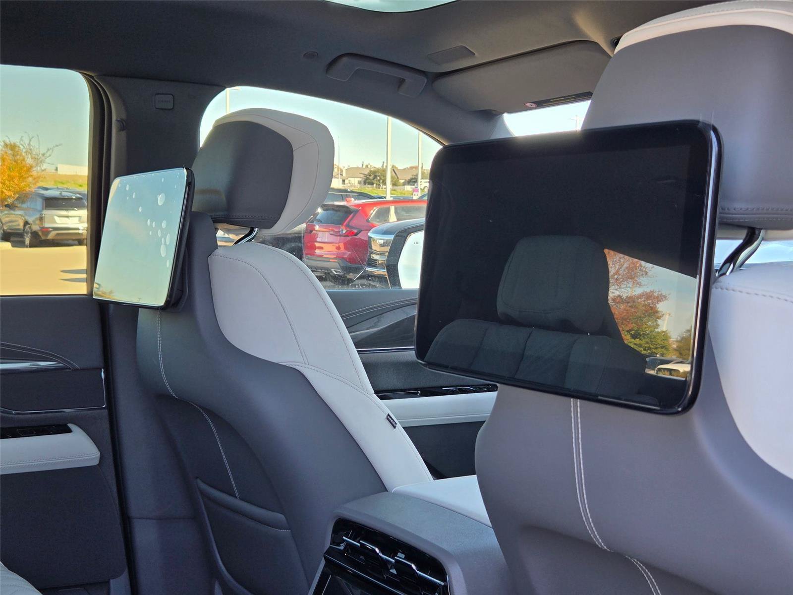 New 2026 Cadillac Escalade IQL Luxury AWD/4WD image 29