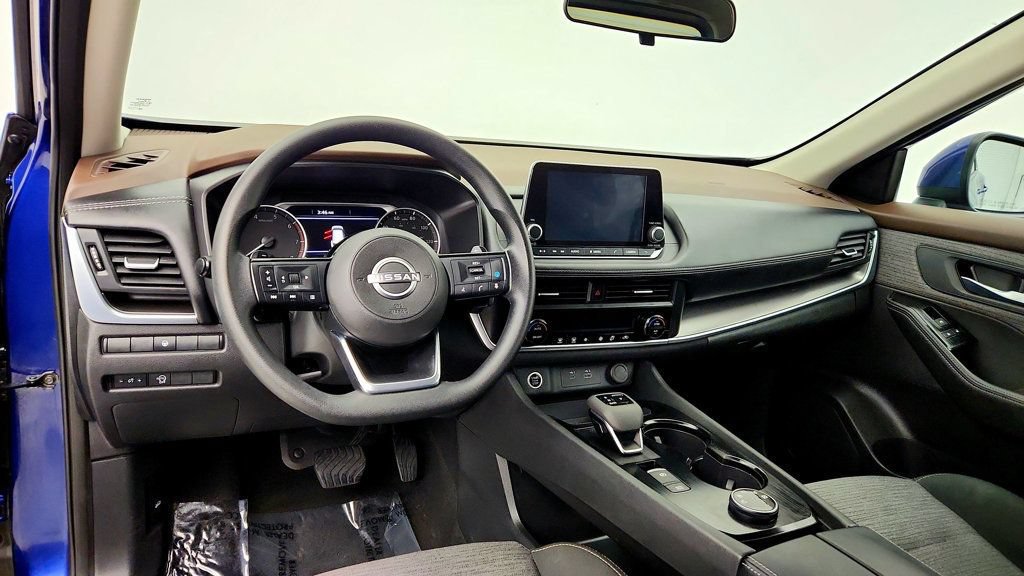 Used 2023 Nissan Rogue SV AWD/4WD image 12
