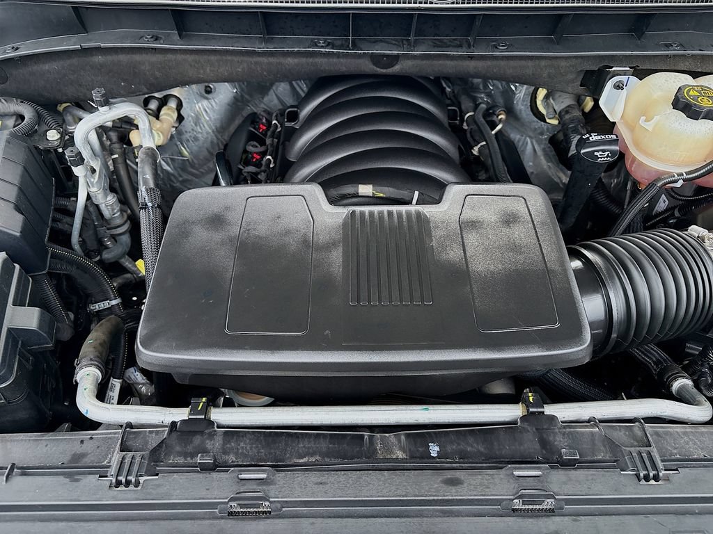 Used 2023 Chevrolet Tahoe RST AWD/4WD image 32