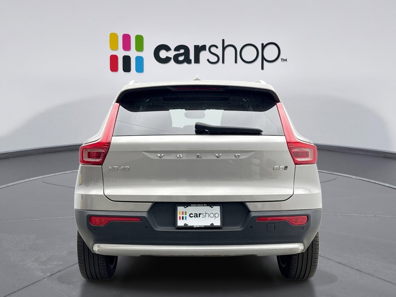 Used 2025 Volvo XC40 B5 Plus AWD/4WD image 4