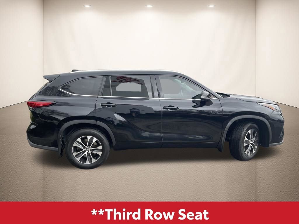 Used 2020 Toyota Highlander XLE image 5