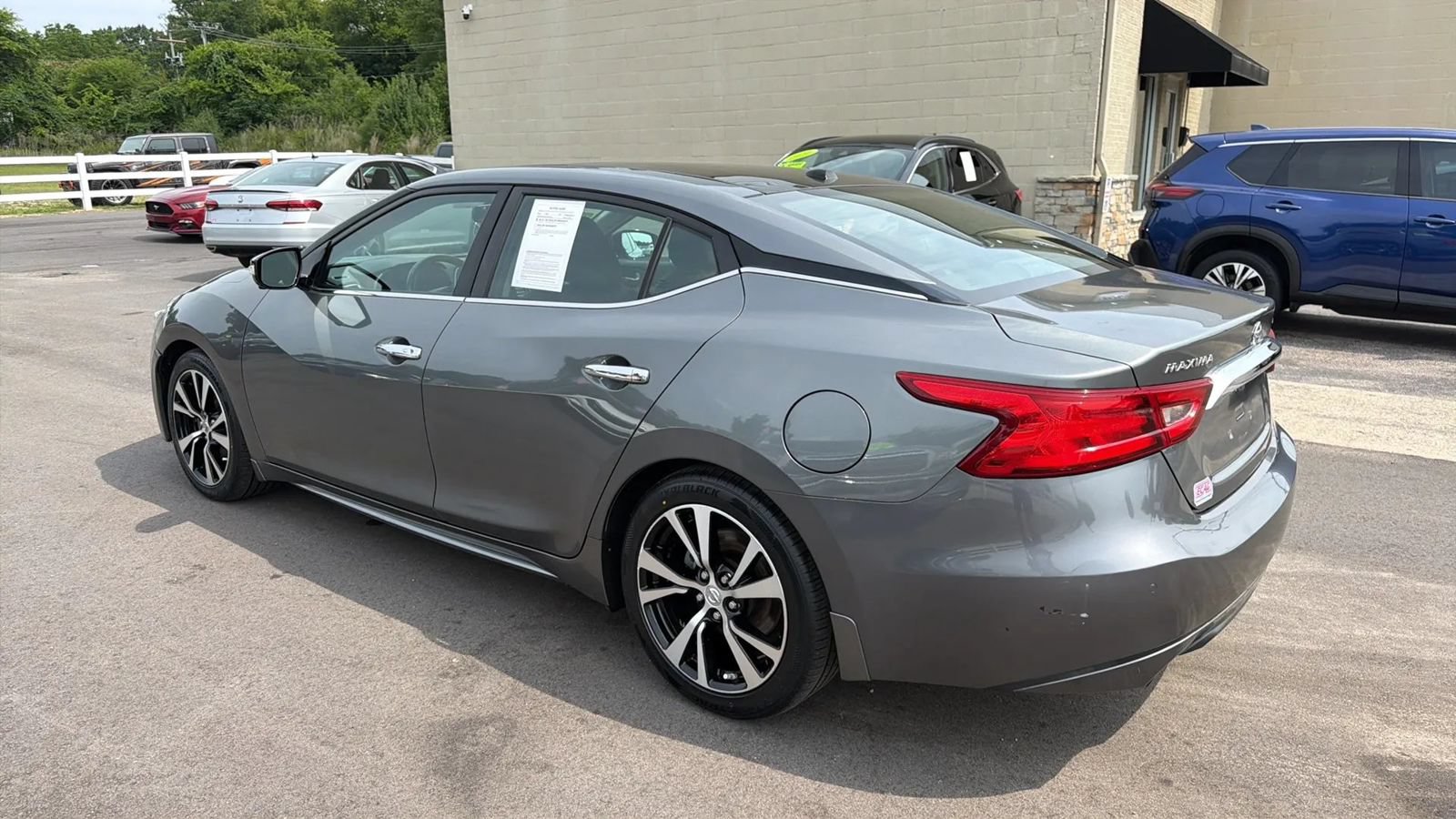 Used 2018 Nissan Maxima Platinum FWD image 3