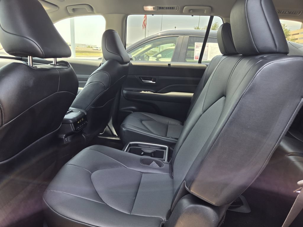 Used 2025 Toyota Grand Highlander FWD image 28