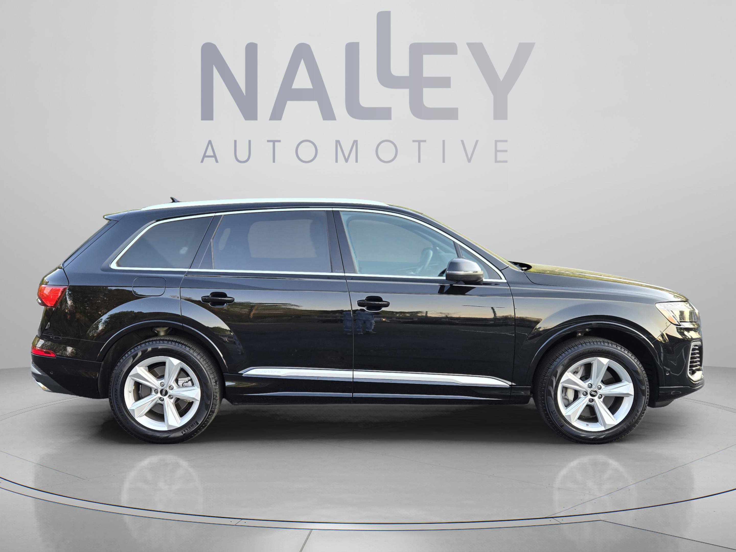 Used 2025 Audi Q7 3.0T Premium w/ Convenience Package image 6