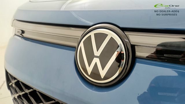 Used 2025 Volkswagen Tiguan SE R-Line FWD image 37