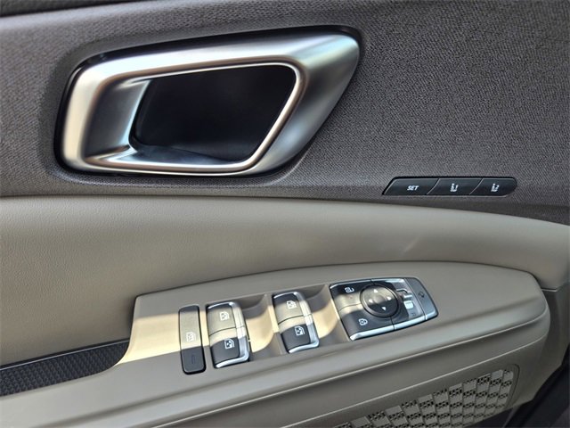 New 2026 Kia Carnival EX image 16