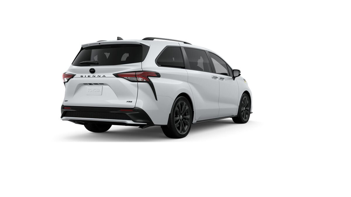 New 2026 Toyota Sienna XSE image 9