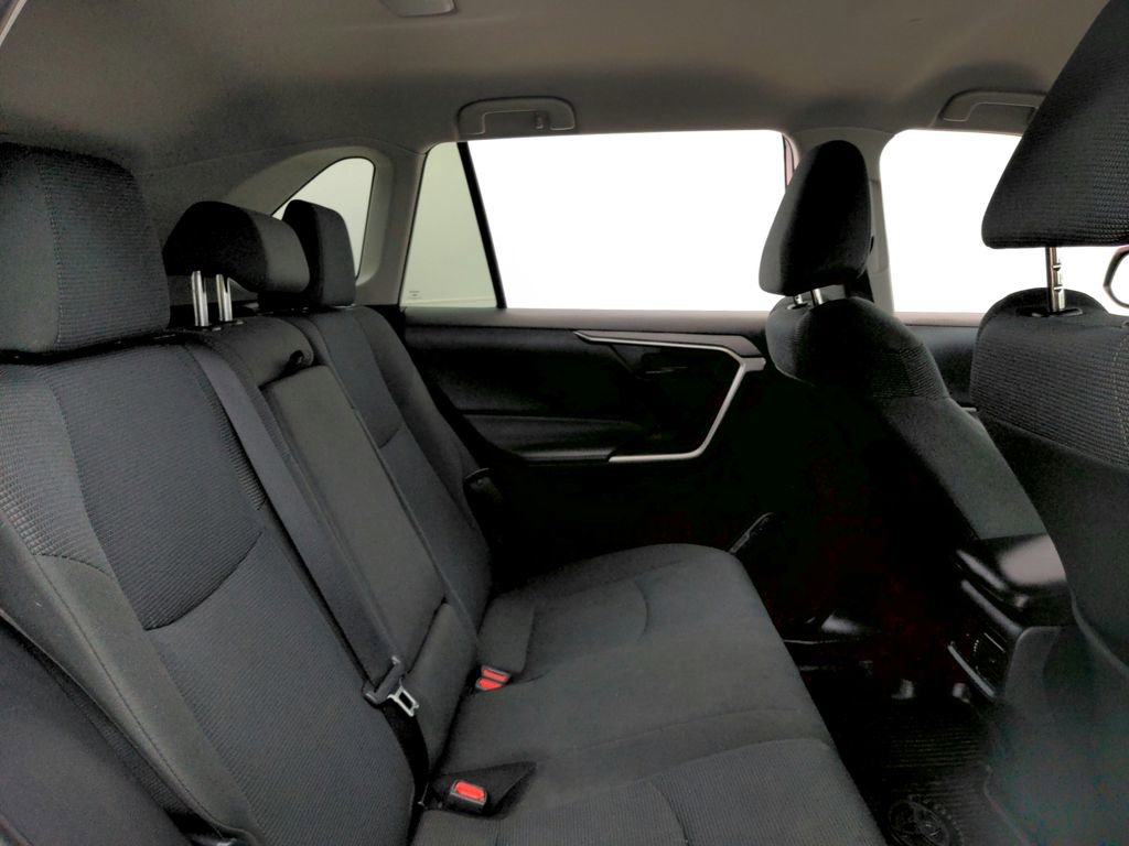 Used 2022 Toyota RAV4 LE AWD/4WD image 31