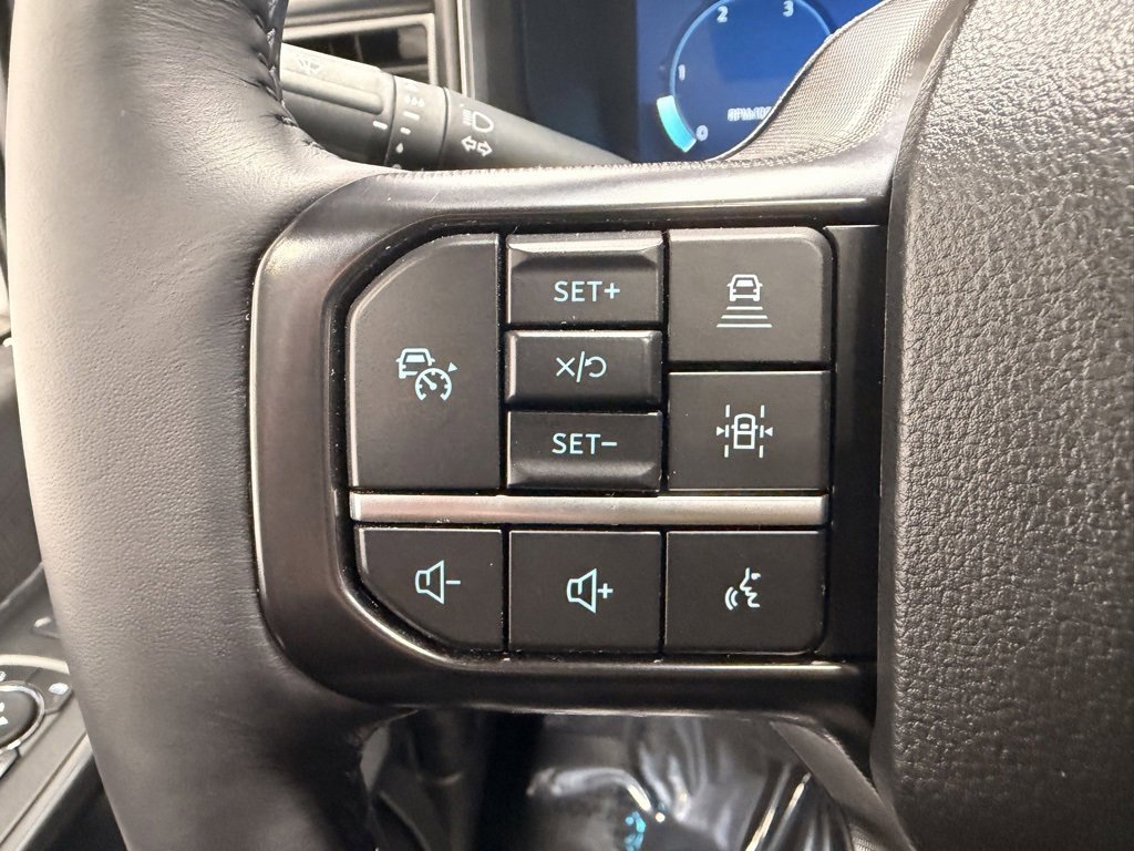 Used 2025 Ford F450 Platinum w/ FX4 Off-Road Package image 42