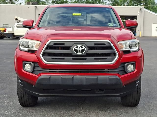 Used 2017 Toyota Tacoma SR5 w/ Tow Package AWD/4WD image 5