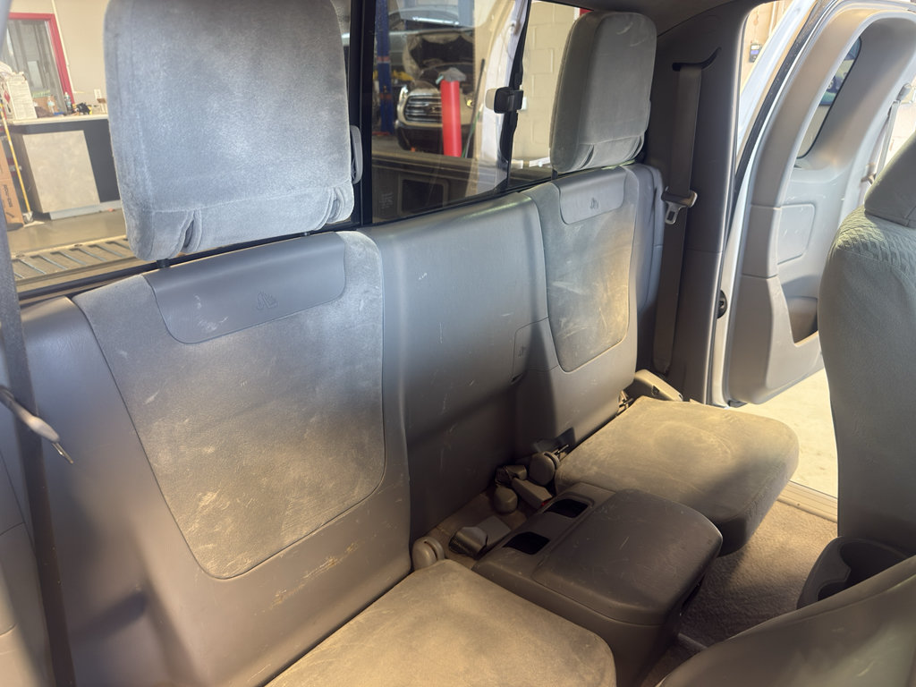 Used 2011 Toyota Tacoma 4x4 Access Cab w/ SR5 Pkg #2 image 24