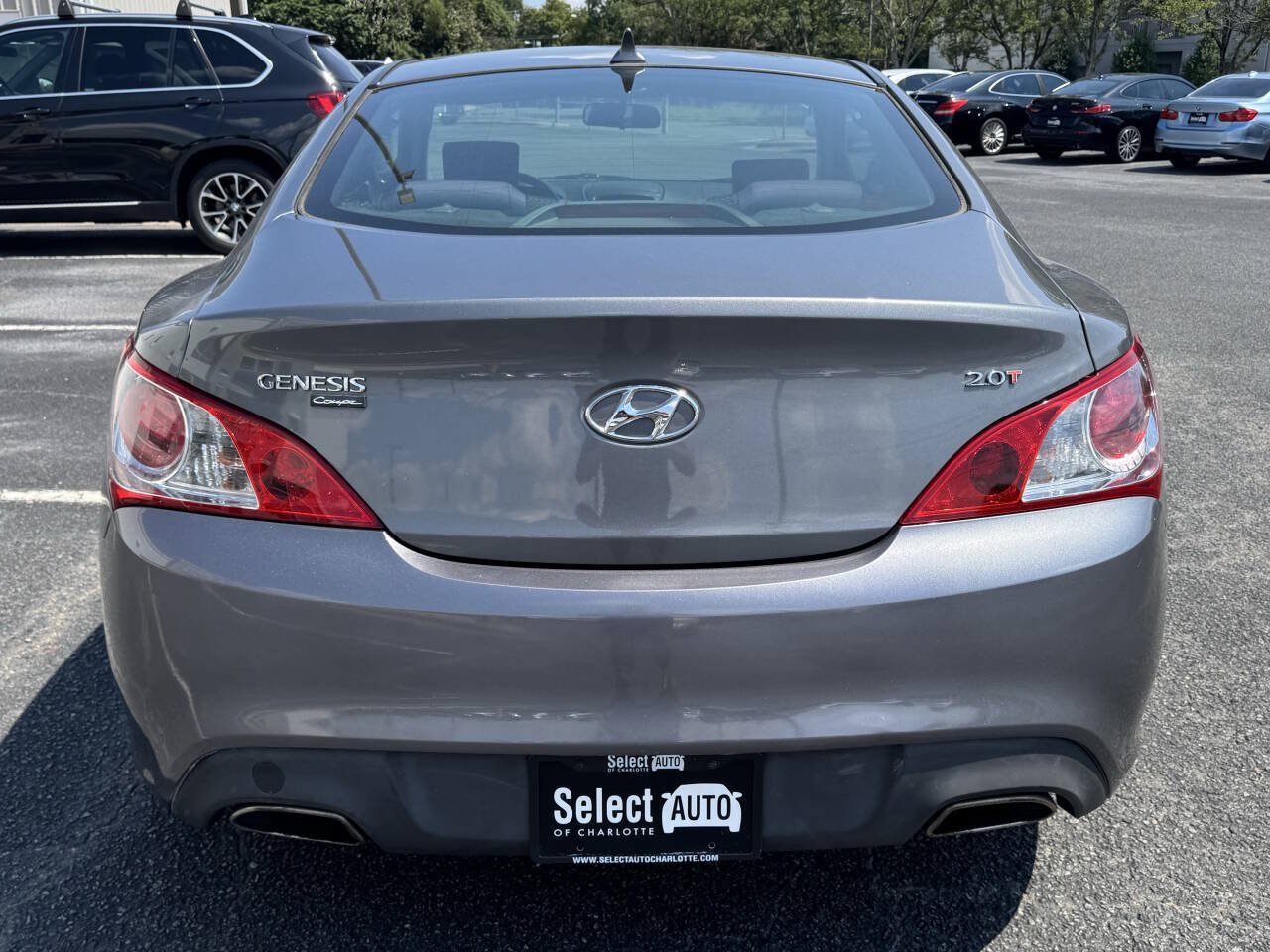 Used 2011 Hyundai Genesis 2.0T RWD image 5