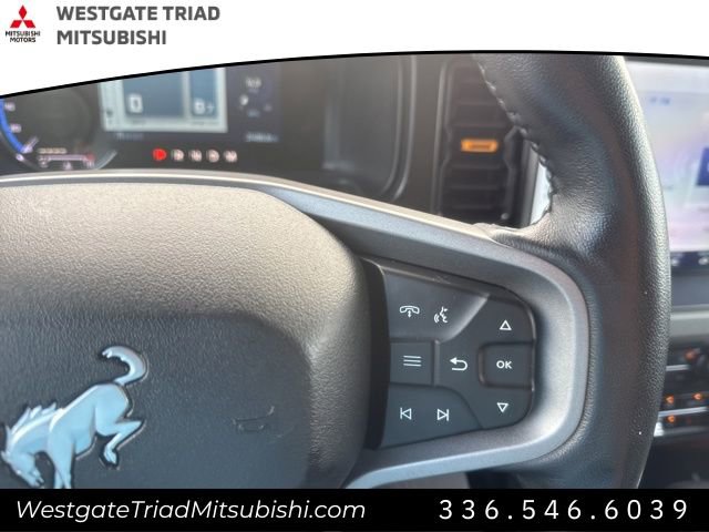 Used 2023 Ford Bronco Badlands image 16