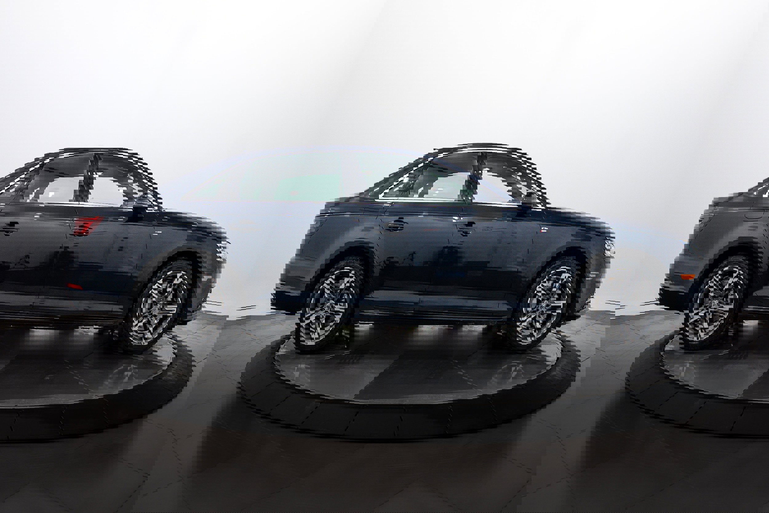 Used 2018 Audi A4 2.0T Premium Plus w/ Premium Plus Package image 3