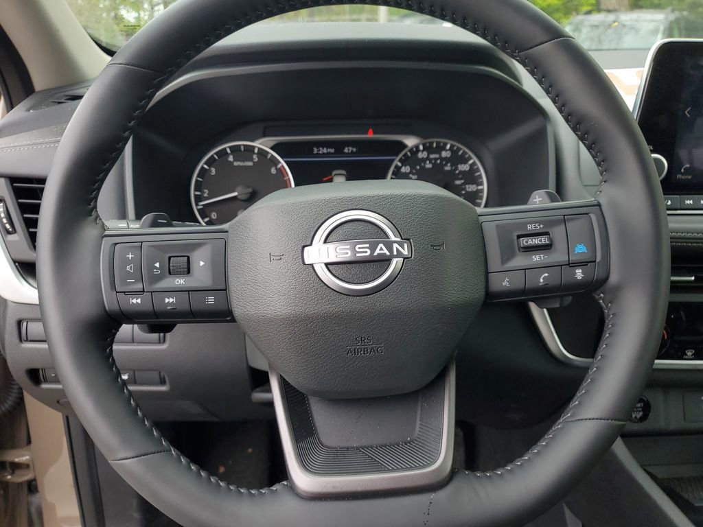 Used 2025 Nissan Rogue SV AWD/4WD image 23