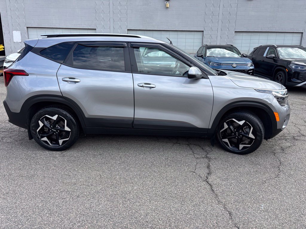 Used 2025 Kia Seltos S AWD/4WD image 7