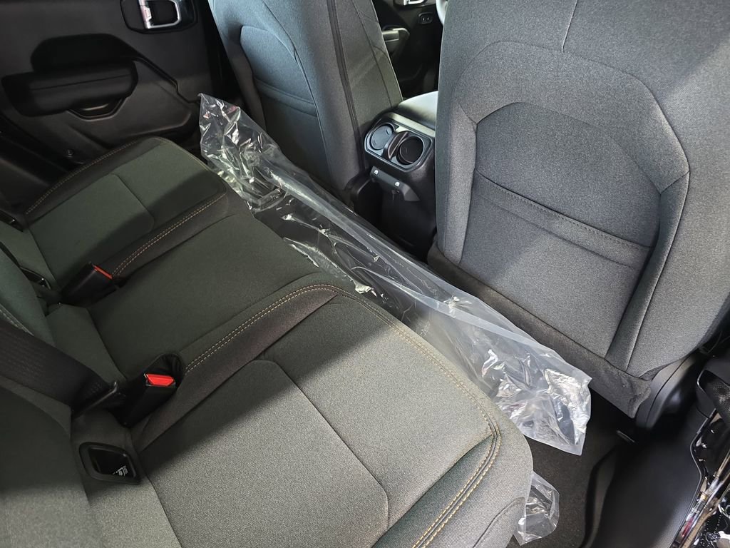 New 2026 Jeep Gladiator Sport AWD/4WD image 12