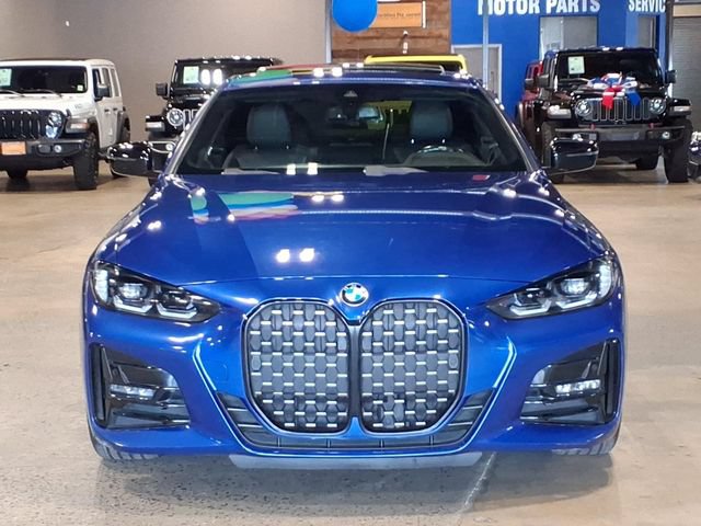 Used 2023 BMW 430i Coupe w/ M Sport Package RWD image 2