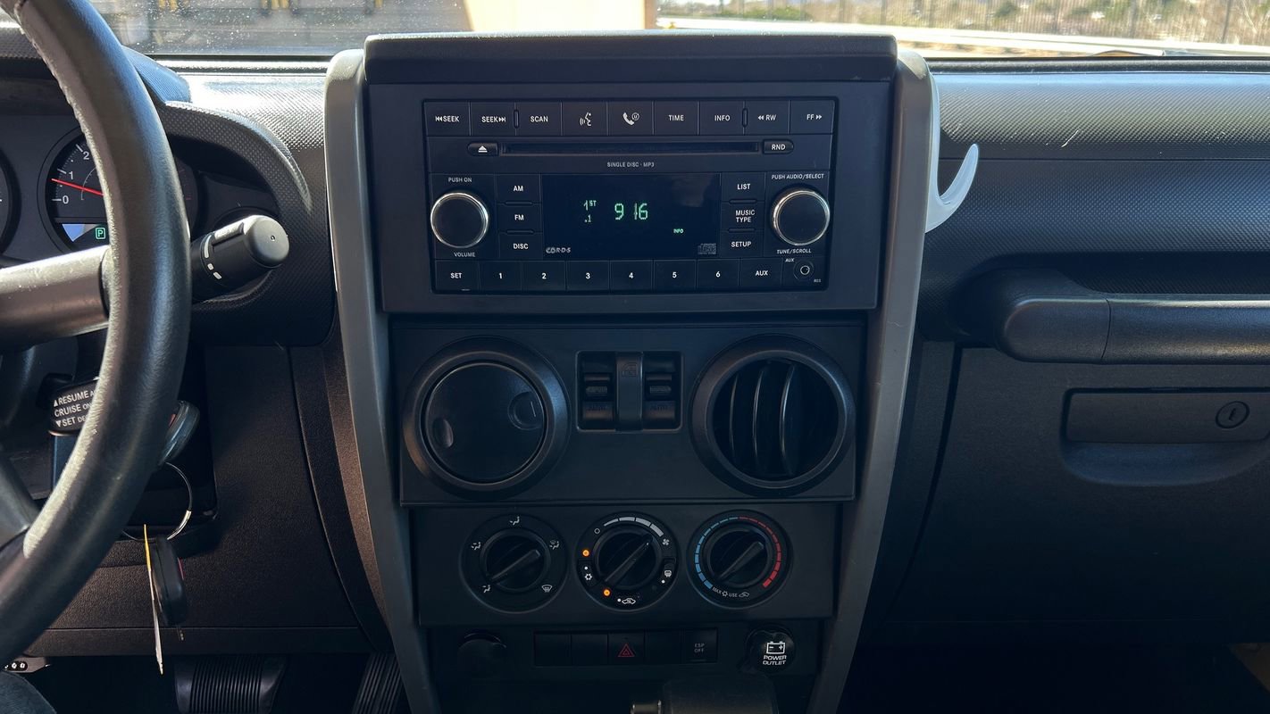 Used 2008 Jeep Wrangler X AWD/4WD image 18