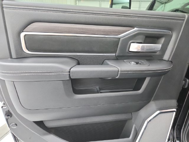 New 2026 RAM 2500 Laramie AWD/4WD image 46
