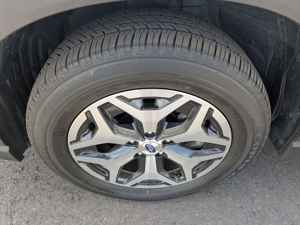 Used 2023 Subaru Forester Premium image 29
