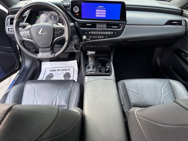 Used 2024 Lexus ES 300h w/ Accessory Package (Z2) FWD image 13